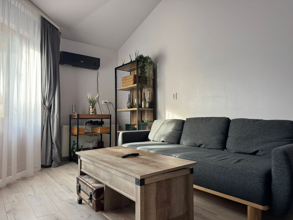 Delfinariu apartament 2 camere in vila parter loc parcare termen lung