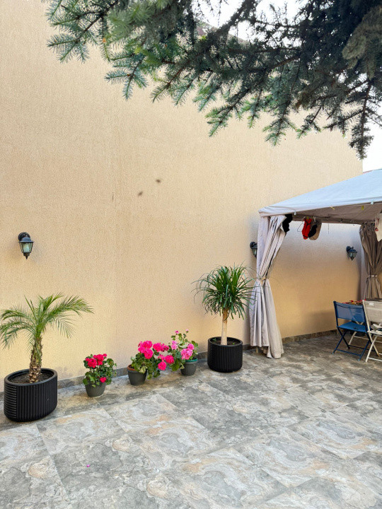 Delfinariu apartament 2 camere in vila parter loc parcare termen lung