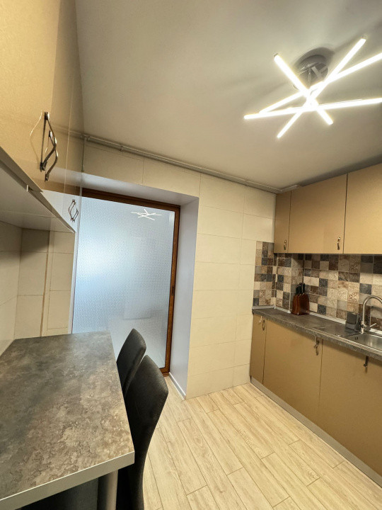 Delfinariu apartament 2 camere in vila parter loc parcare termen lung