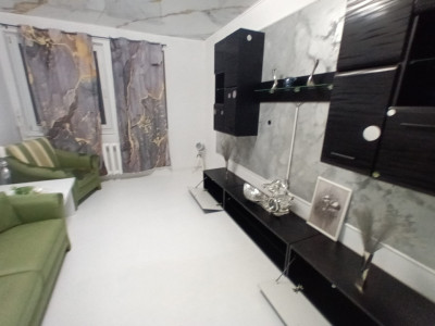 Gara apartament 2 camere decomandat recent renovat