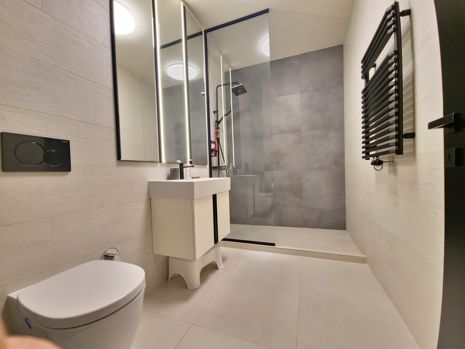 Mamaia central 2 camere mobilat utilat lux parcare inclusa termen lung