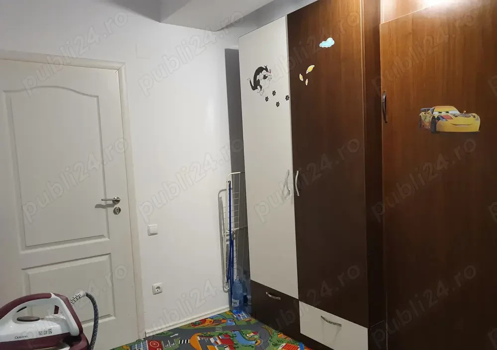 Tomis Plus apartament 3 camere decomandat cu loc de parcare