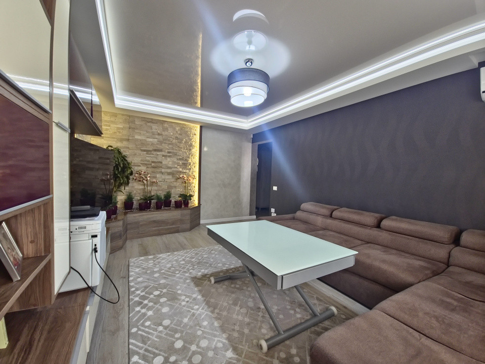 Ocazie!Poarta 6 apartament  3 camere renovat lux etaj 3/4, incalzire pardoseală