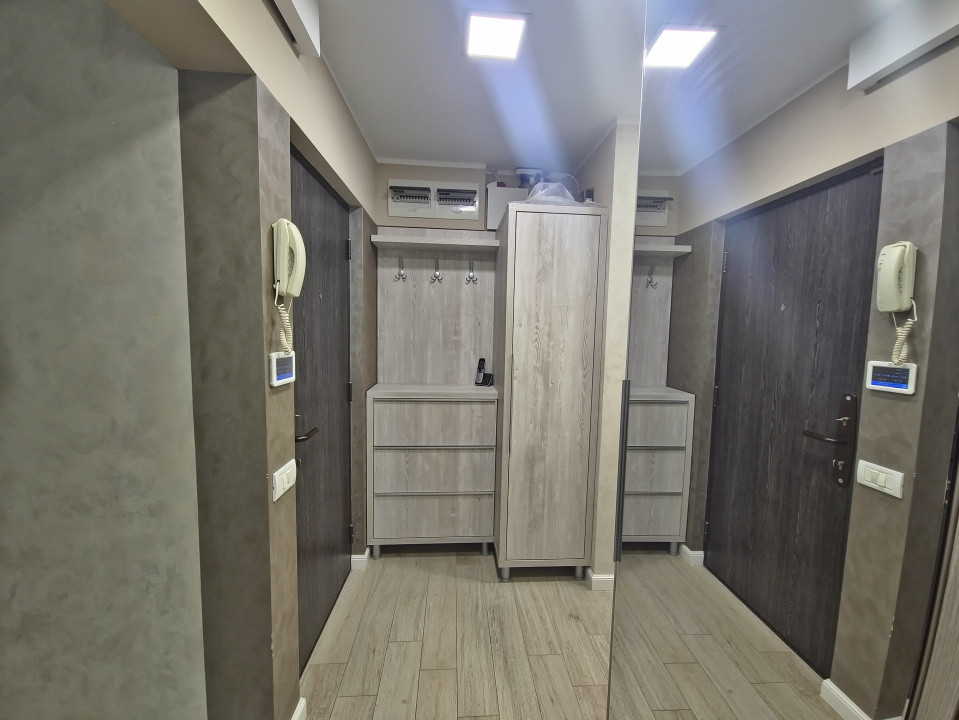 Ocazie!Poarta 6 apartament  3 camere renovat lux etaj 3/4, incalzire pardoseală
