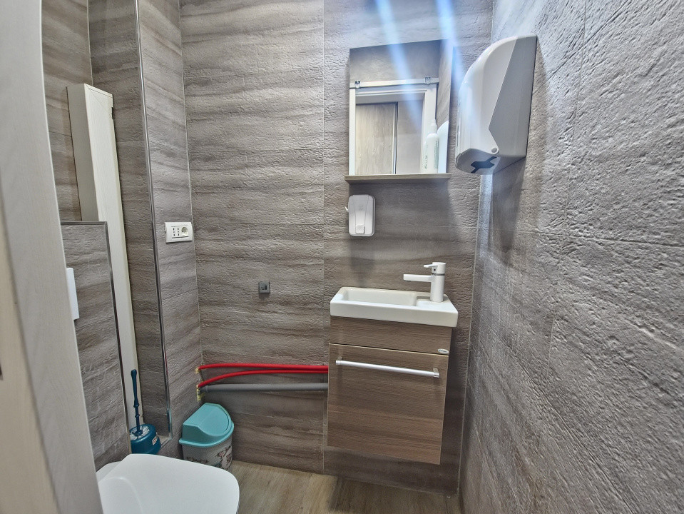 Ocazie!Poarta 6 apartament  3 camere renovat lux etaj 3/4, incalzire pardoseală