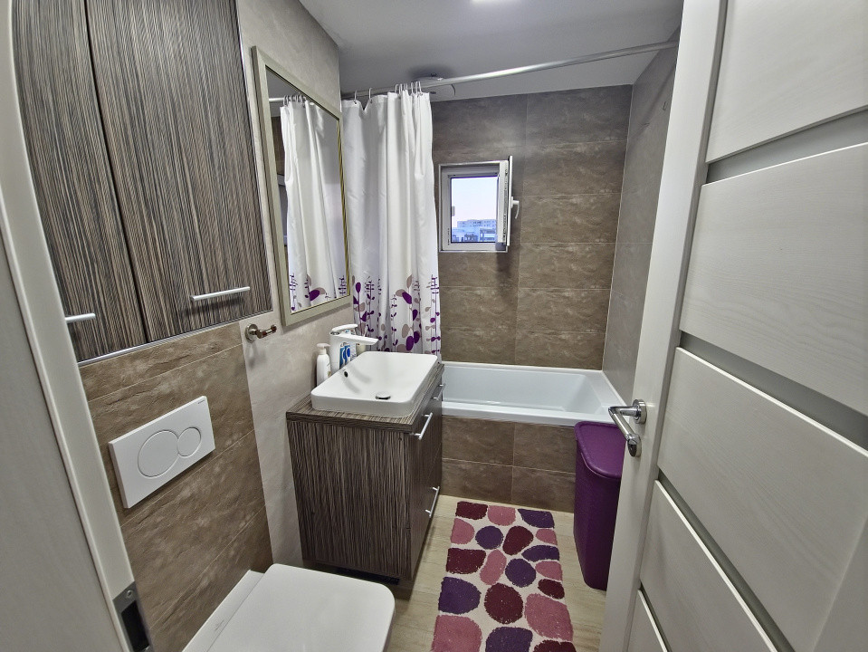 Ocazie!Poarta 6 apartament  3 camere renovat lux etaj 3/4, incalzire pardoseală