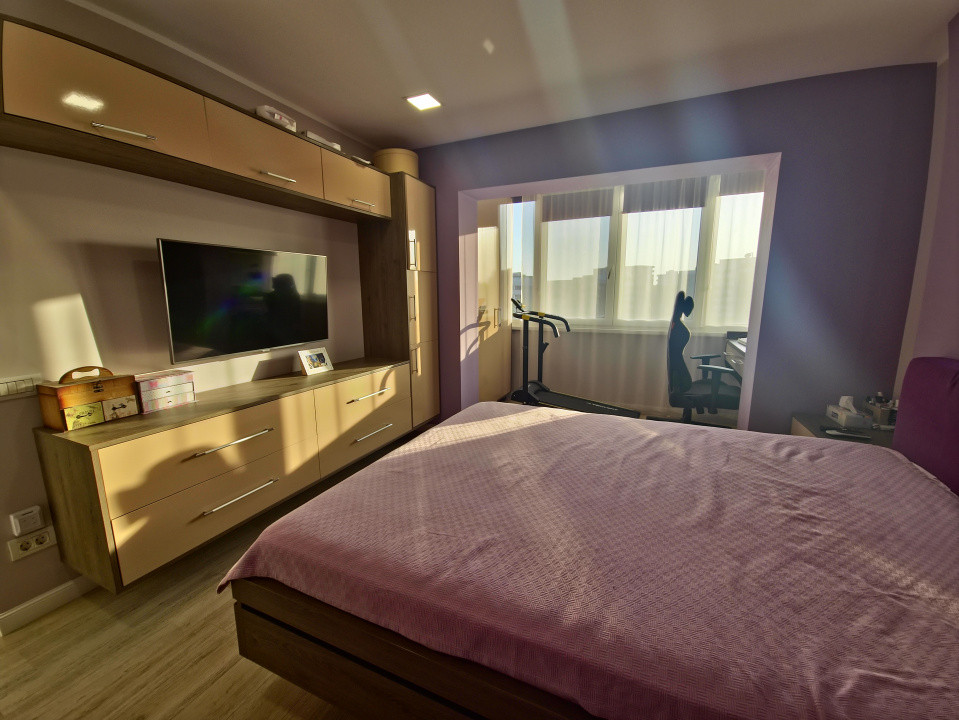 Ocazie!Poarta 6 apartament  3 camere renovat lux etaj 3/4, incalzire pardoseală