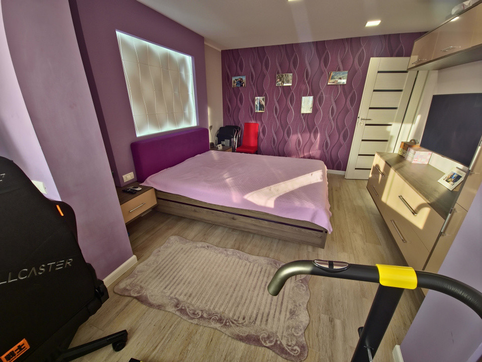 Ocazie!Poarta 6 apartament  3 camere renovat lux etaj 3/4, incalzire pardoseală