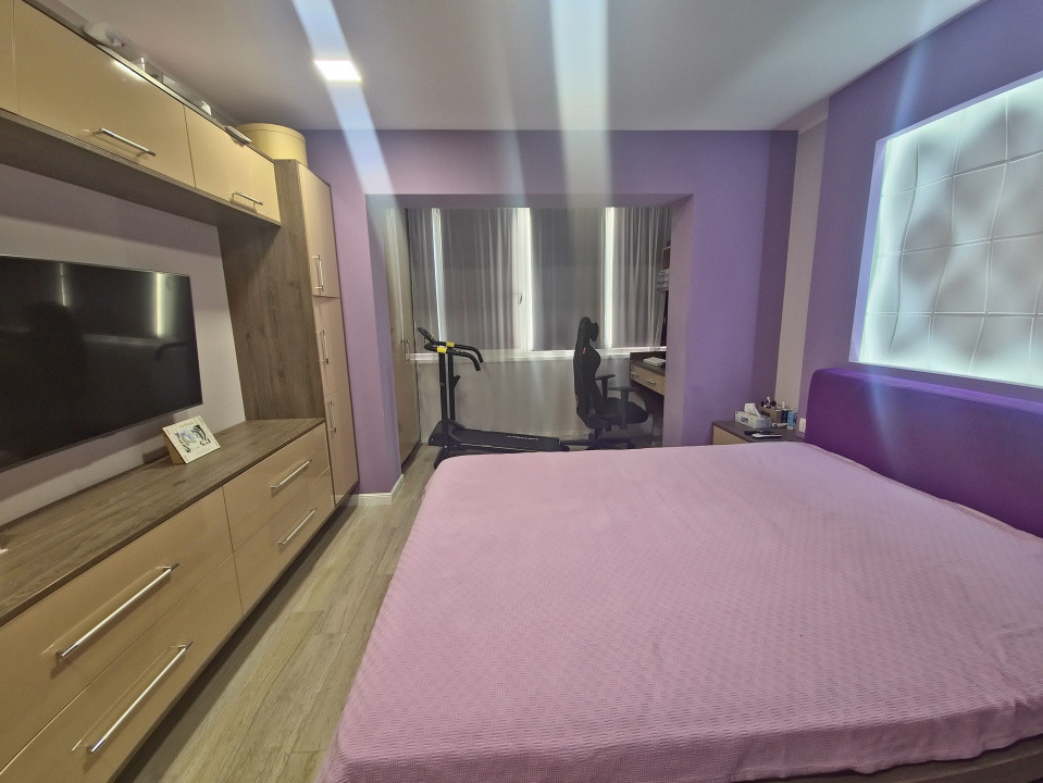 Ocazie!Poarta 6 apartament  3 camere renovat lux etaj 3/4, incalzire pardoseală