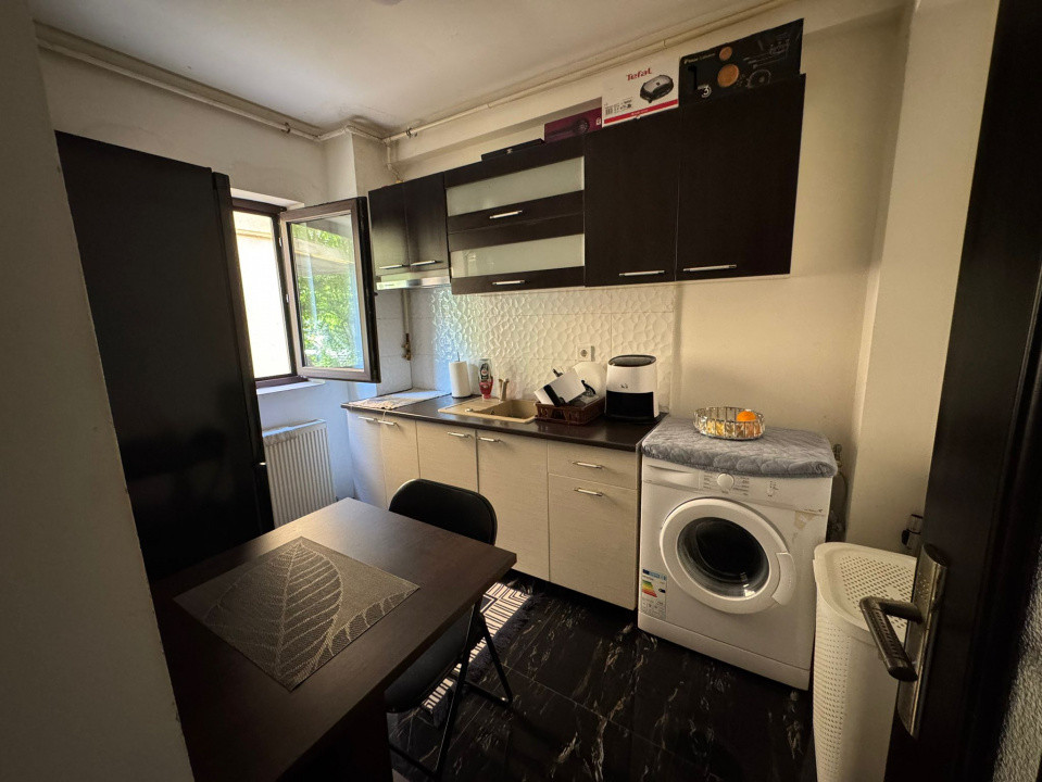  Faleza Nord • Parter •  2 camere Spațiu comercial  transformat în locuință