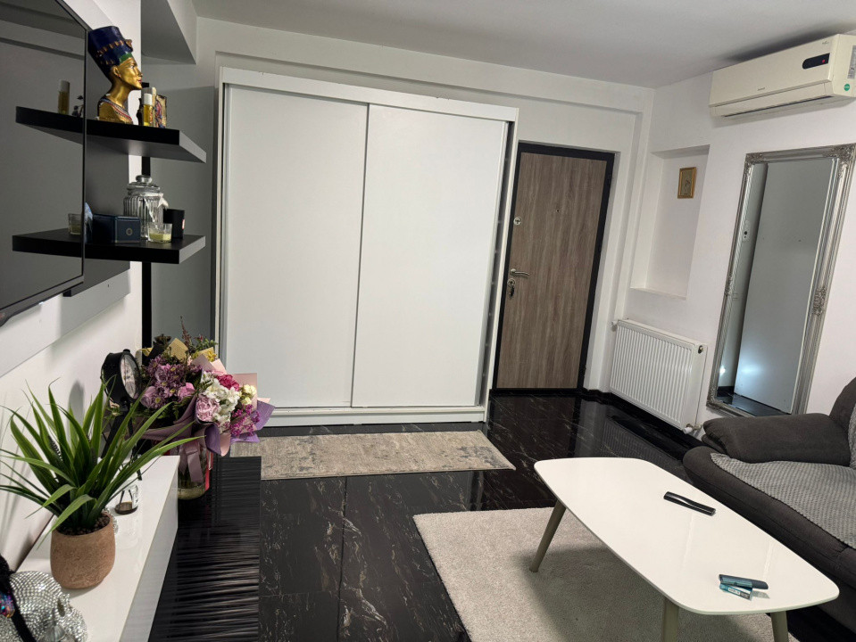  Faleza Nord • Parter •  2 camere Spațiu comercial  transformat în locuință