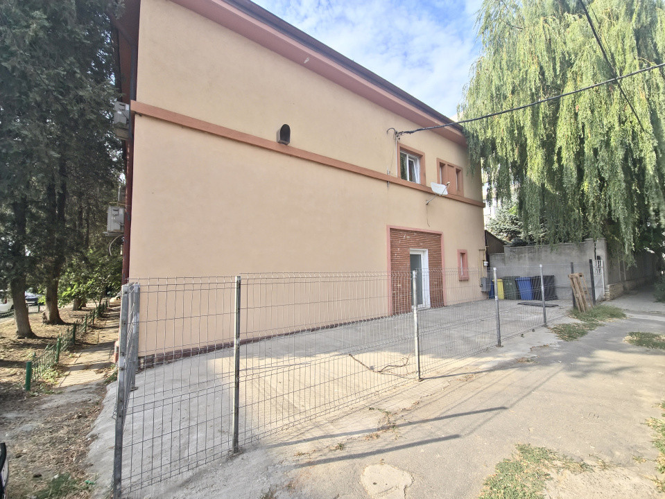 Faleză Nord Clădire birouri cu 25+ încăperi Afacere la cheie complet închiriat