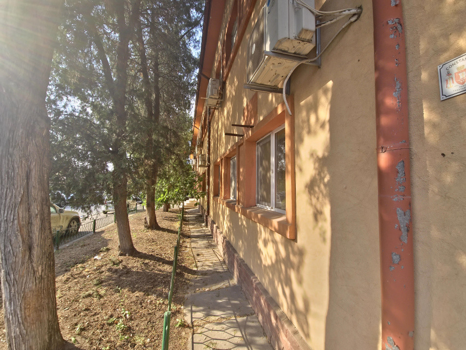 Faleză Nord Clădire birouri cu 25+ încăperi Afacere la cheie complet închiriat
