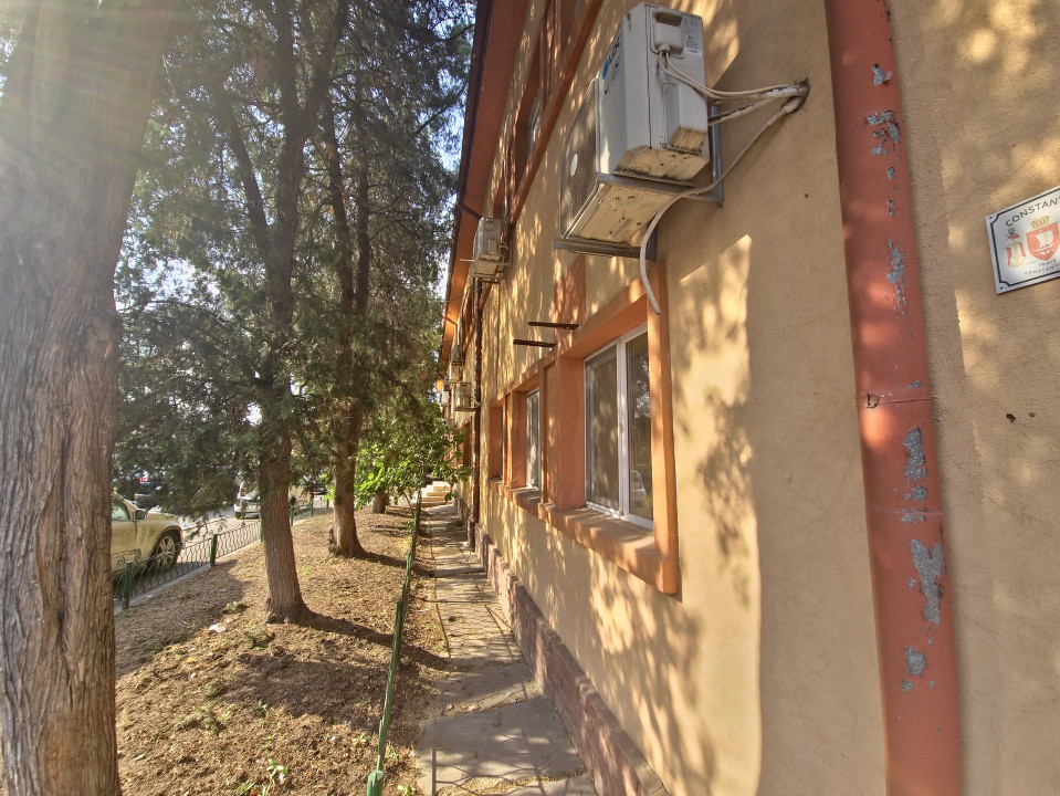 Faleză Nord Clădire birouri cu 25+ încăperi Afacere la cheie complet închiriat