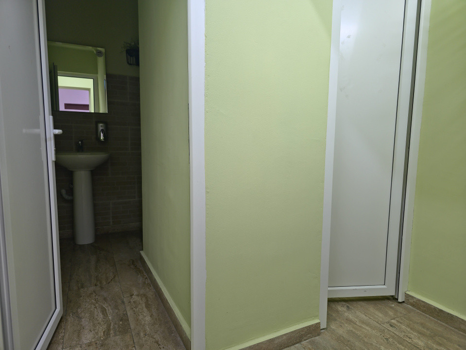 Faleză Nord Clădire birouri cu 25+ încăperi Afacere la cheie complet închiriat