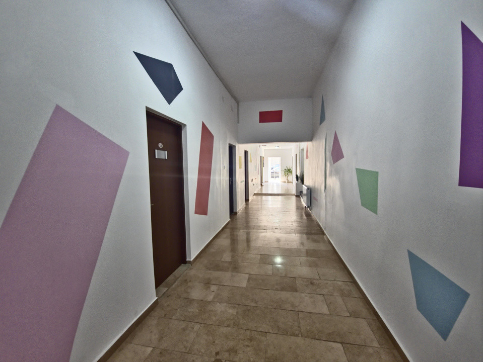 Faleză Nord Clădire birouri cu 25+ încăperi Afacere la cheie complet închiriat