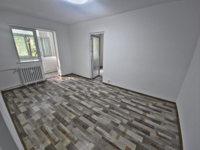 Casa de Cultura apartament 3 camere renovat