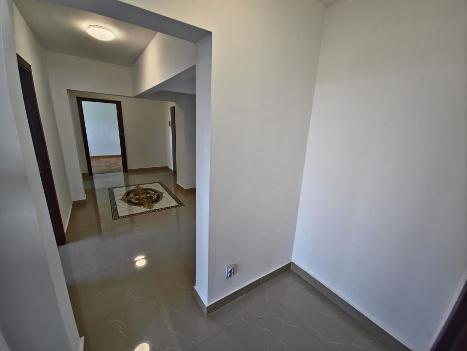 Abator apartament 3 camere decomandat renovat