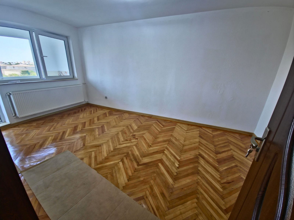 Abator apartament 3 camere decomandat renovat