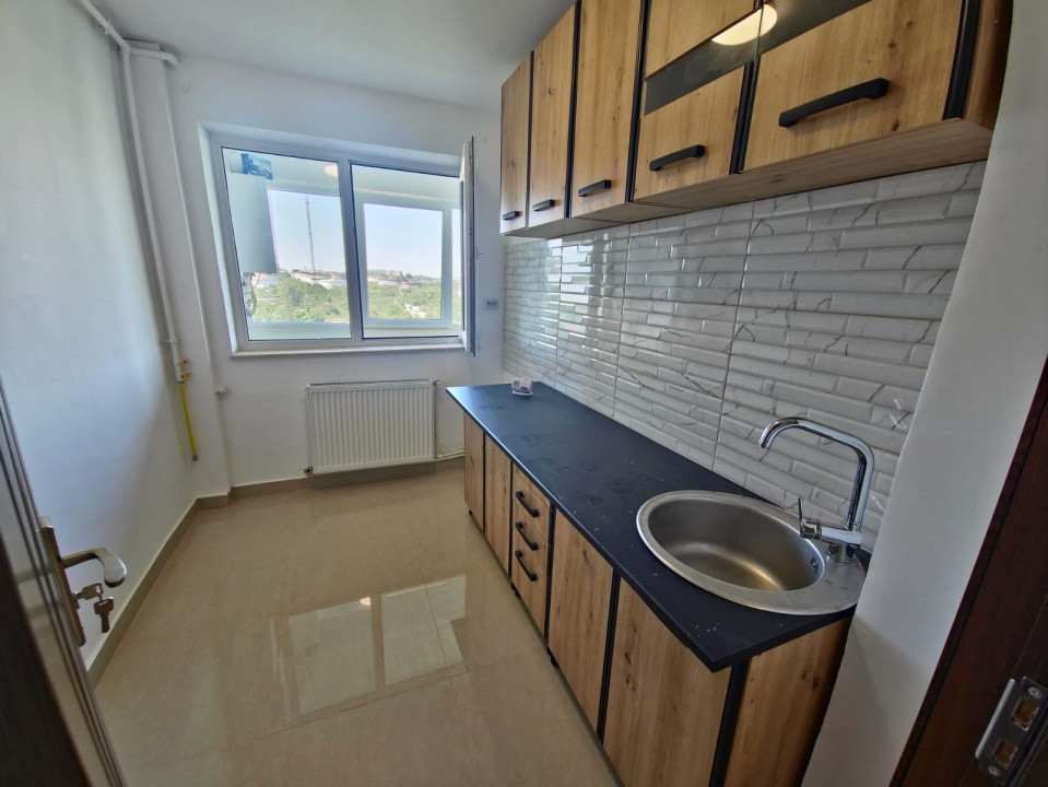 Abator apartament 3 camere decomandat renovat