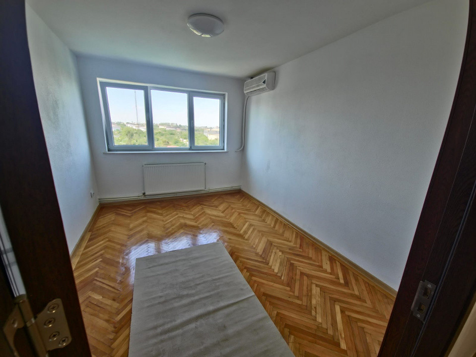 Abator apartament 3 camere decomandat renovat