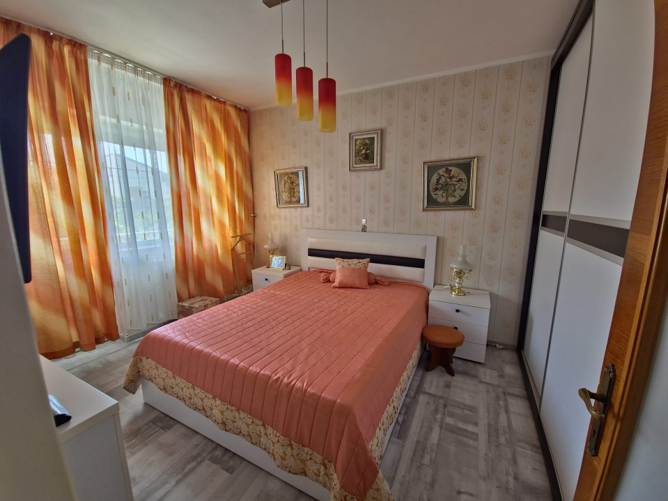 Miga apartament 3 camere decomandat cu boxa