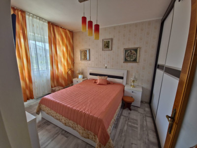 Miga apartament 3 camere decomandat cu boxa