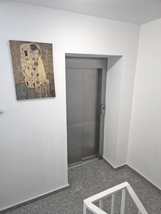 Faleză Nord  4 camere  Mobilat & Utilat  Vedere la Mare