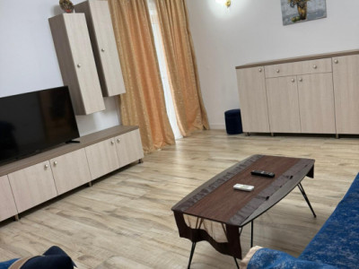 Campus Aleea Universitatii apartament 3 camere termen an universitar