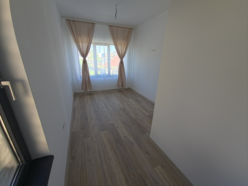Vilă stil mediteranean Ovidiu poziție excelentă 4 camere posibil schimb
