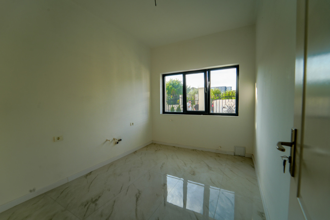 Vilă stil mediteranean Ovidiu poziție excelentă 5 camere posibil schimb