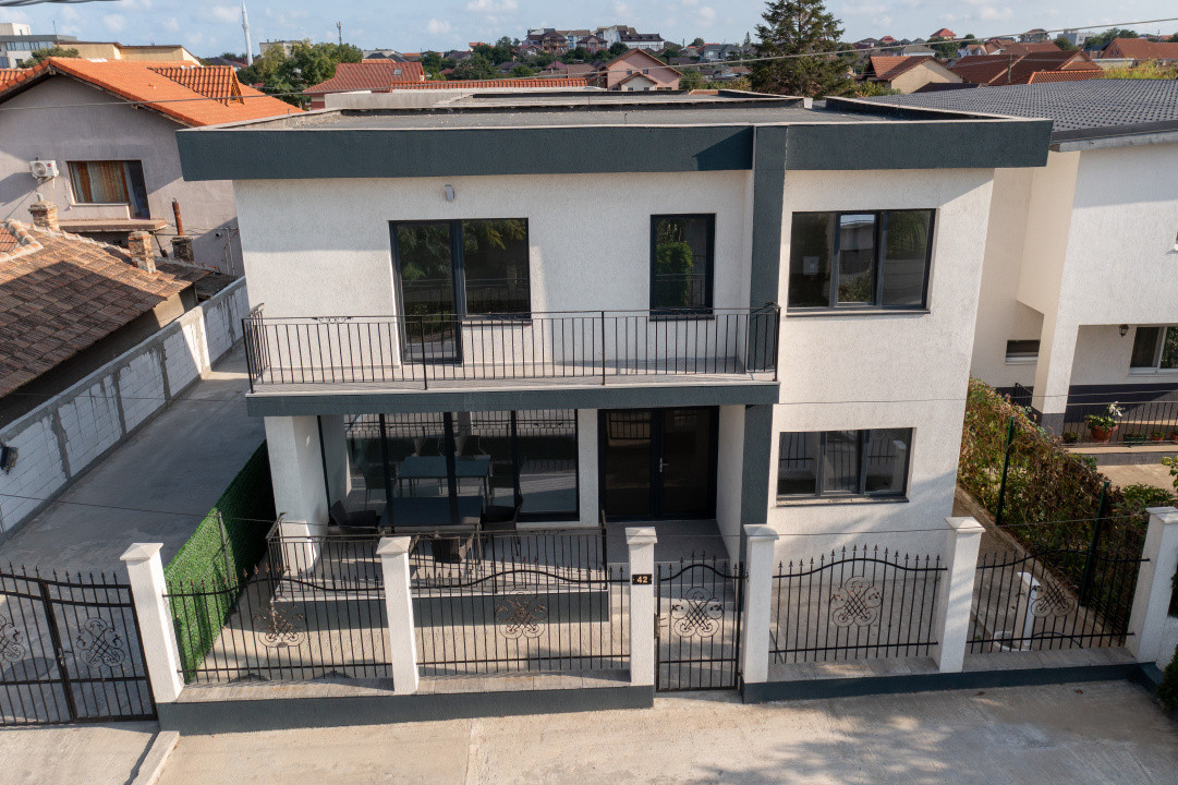Vilă stil mediteranean Ovidiu poziție excelentă 5 camere posibil schimb