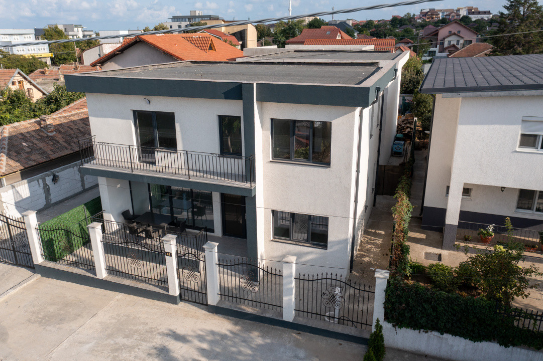 Vilă stil mediteranean Ovidiu poziție excelentă 5 camere posibil schimb