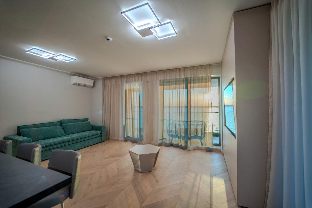 Mamaia Butoaie • 2 camere lux • parcare privată • termen lung