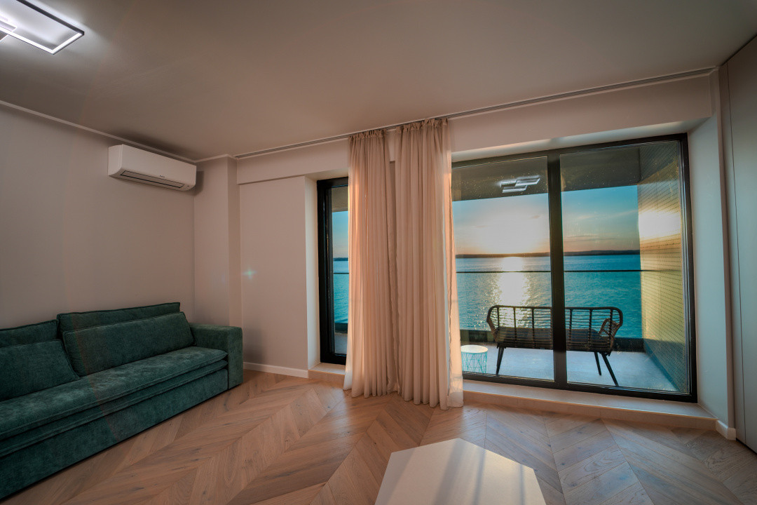Mamaia Butoaie • 2 camere lux • parcare privată • termen lung