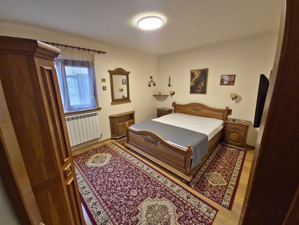Casă individuală Km 5 – curte cu foișor, acces privat, termen lung