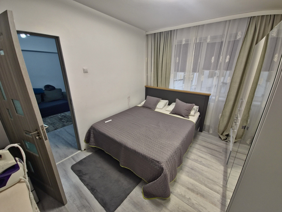 Piața Ovidiu 2 camere etaj 1 termen lung