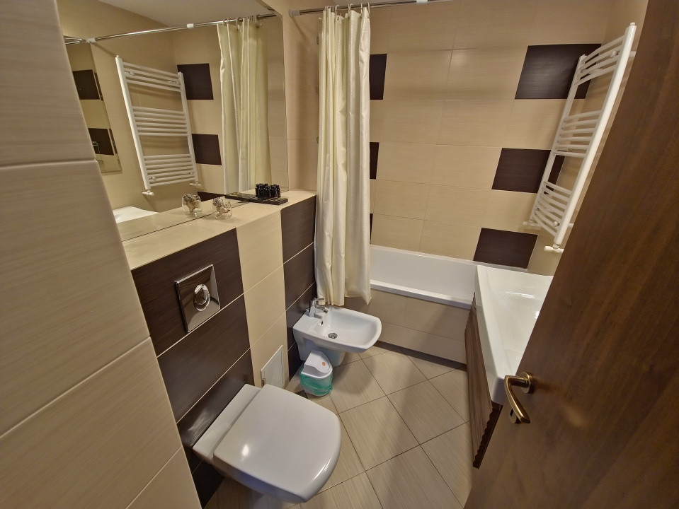Faleza Nord 2 camere plaja Reyna modern și primitor termen lung