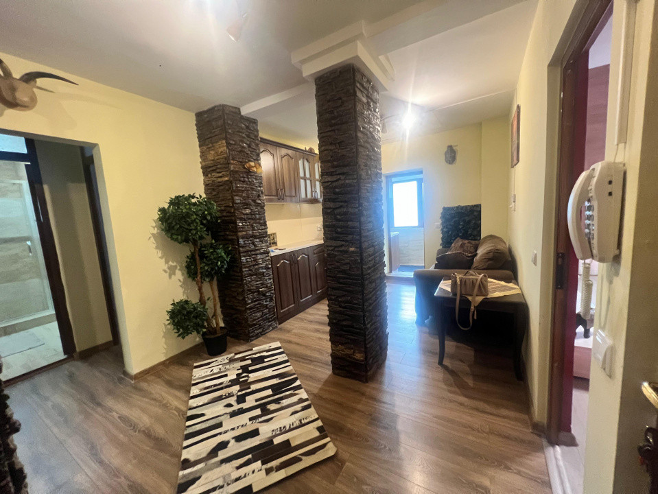 Trocadero apartament 2 camere decomandat cu loc de parcare rezervat