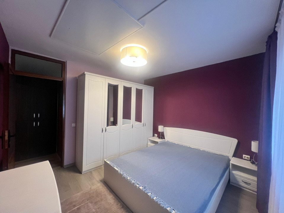 Trocadero apartament 2 camere decomandat cu loc de parcare rezervat