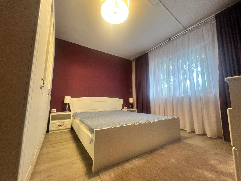 Trocadero apartament 2 camere decomandat cu loc de parcare rezervat