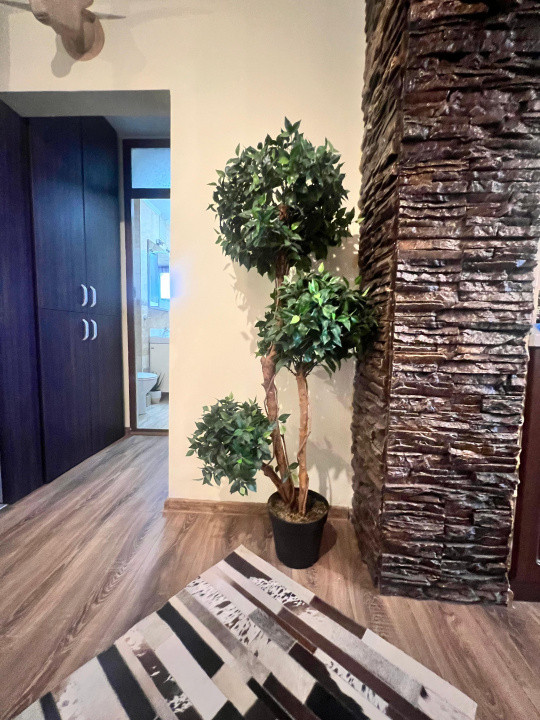 Trocadero apartament 2 camere decomandat cu loc de parcare rezervat