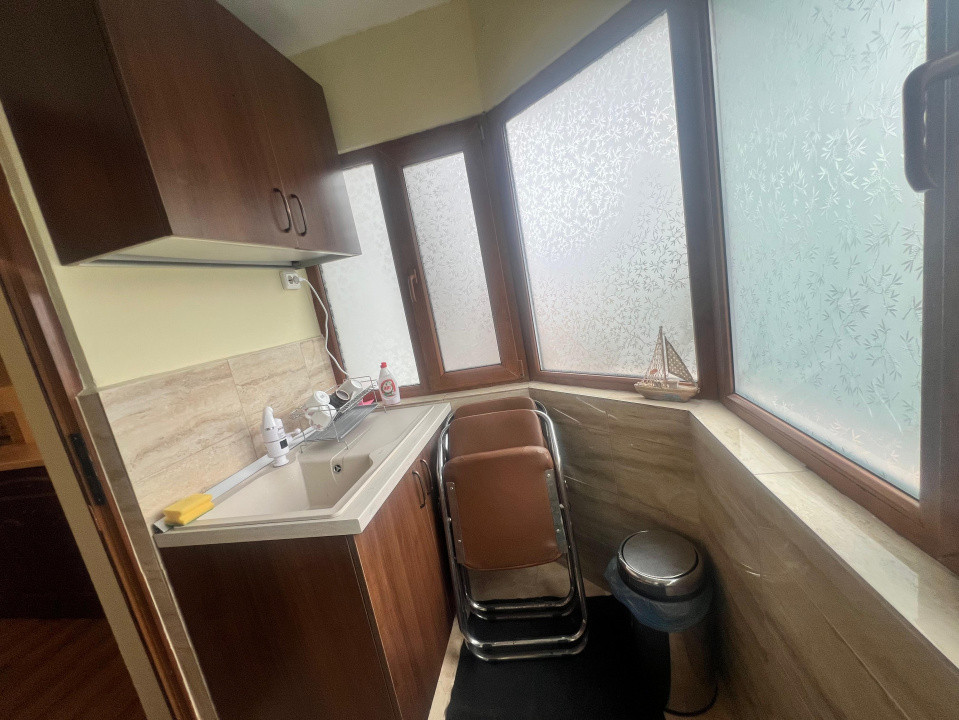 Trocadero apartament 2 camere decomandat cu loc de parcare rezervat