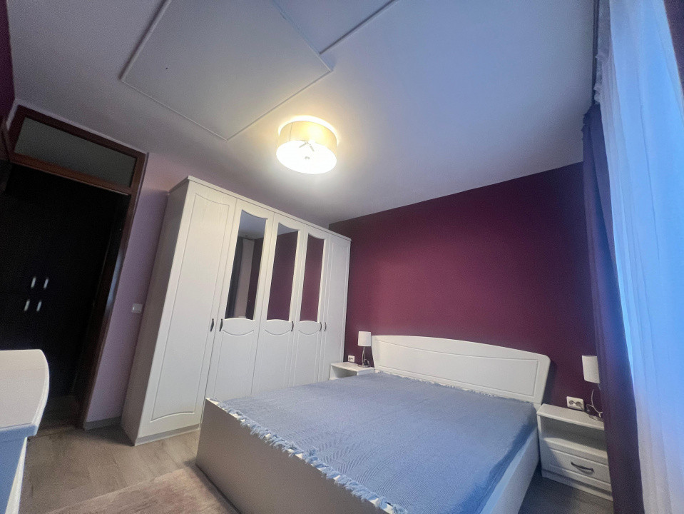 Trocadero apartament 2 camere decomandat cu loc de parcare rezervat