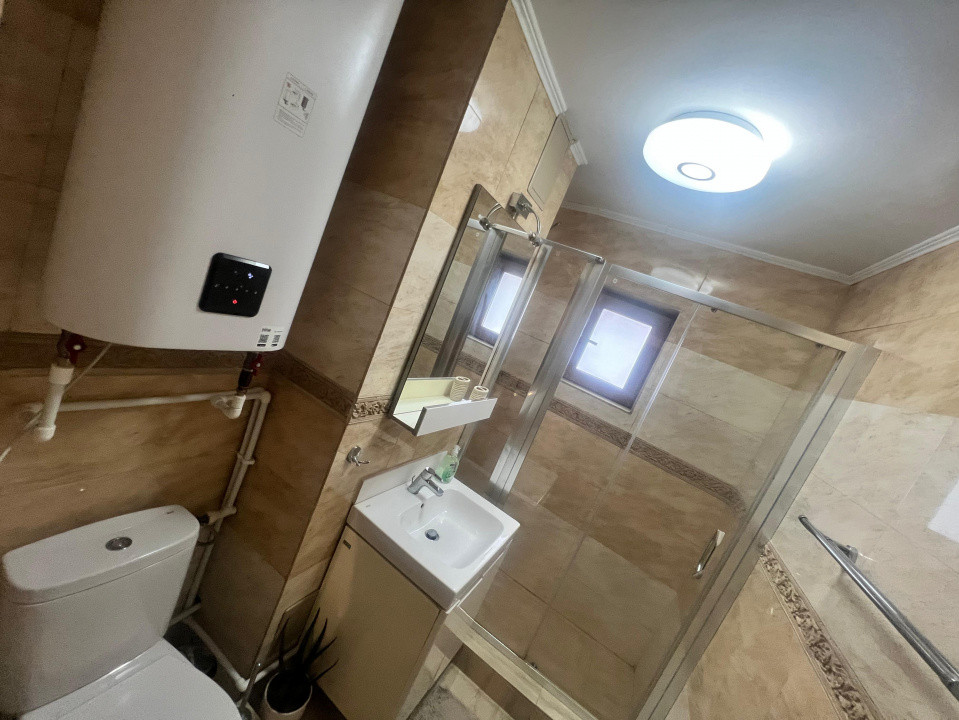 Trocadero apartament 2 camere decomandat cu loc de parcare rezervat
