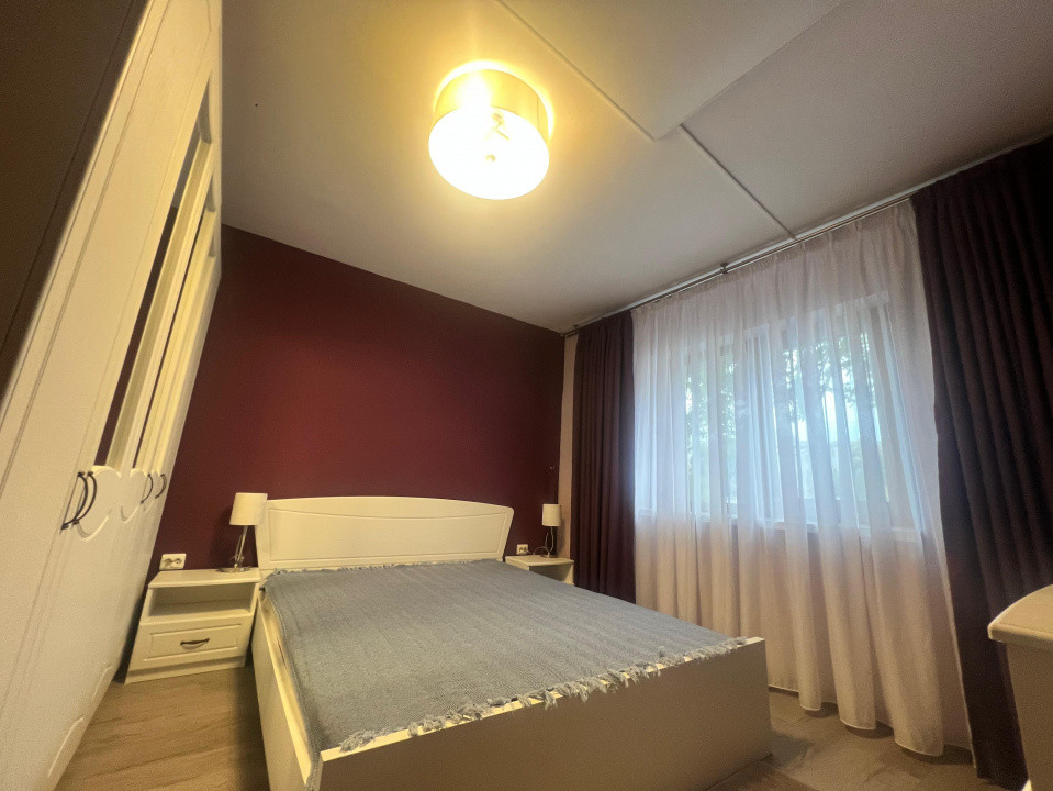 Trocadero apartament 2 camere decomandat cu loc de parcare rezervat