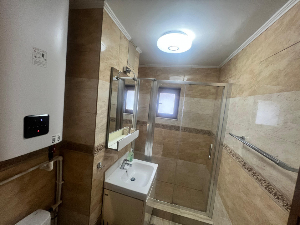 Trocadero apartament 2 camere decomandat cu loc de parcare rezervat