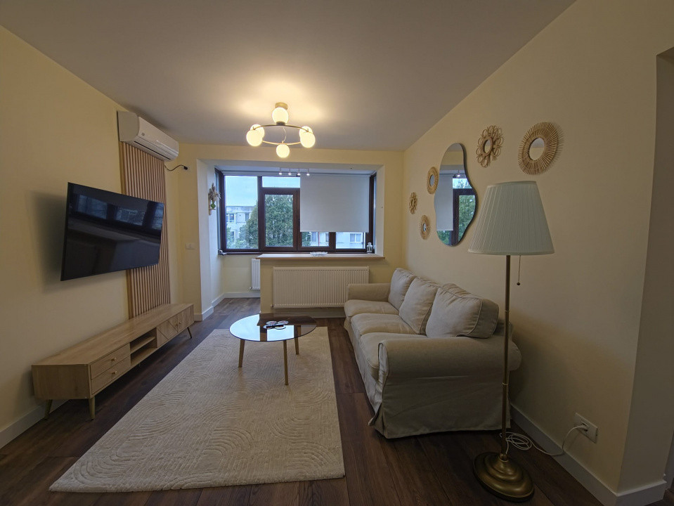 Apartament 3 camere, Tomis 2 – renovat, mobilat, utilat, 59 mp, etaj 3/4.