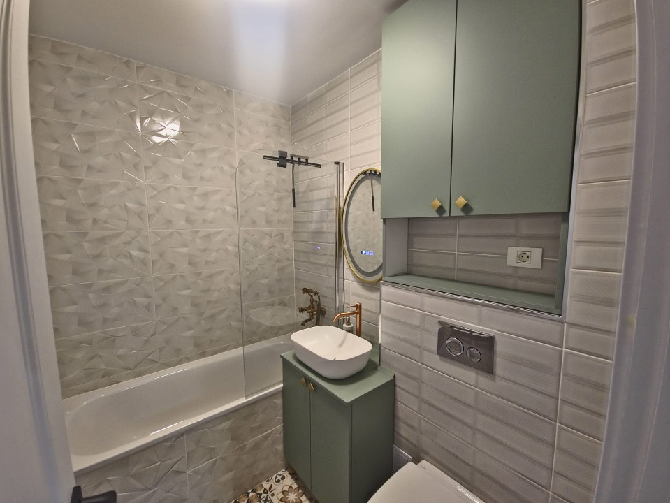 Apartament 3 camere, Tomis 2 – renovat, mobilat, utilat, 59 mp, etaj 3/4.