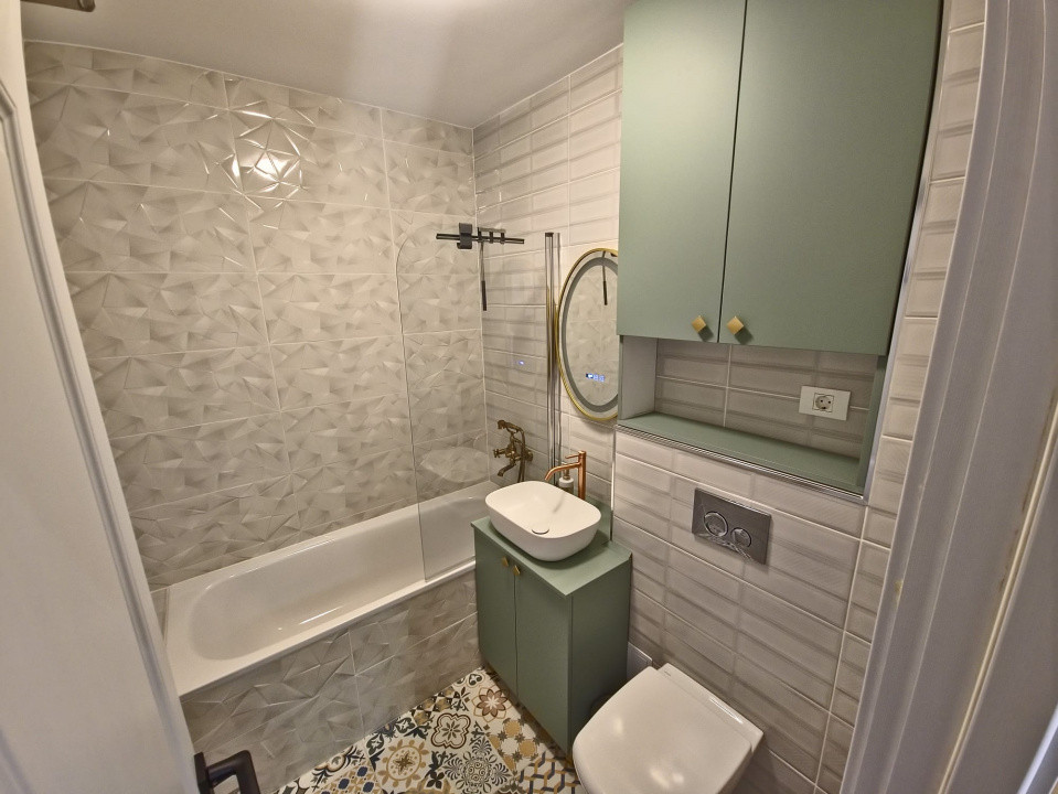 Apartament 3 camere, Tomis 2 – renovat, mobilat, utilat, 59 mp, etaj 3/4.